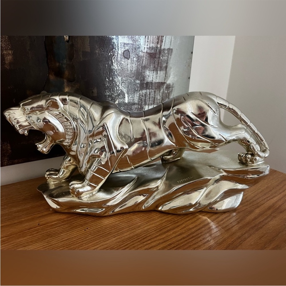 Silver Tiger Sculpture
